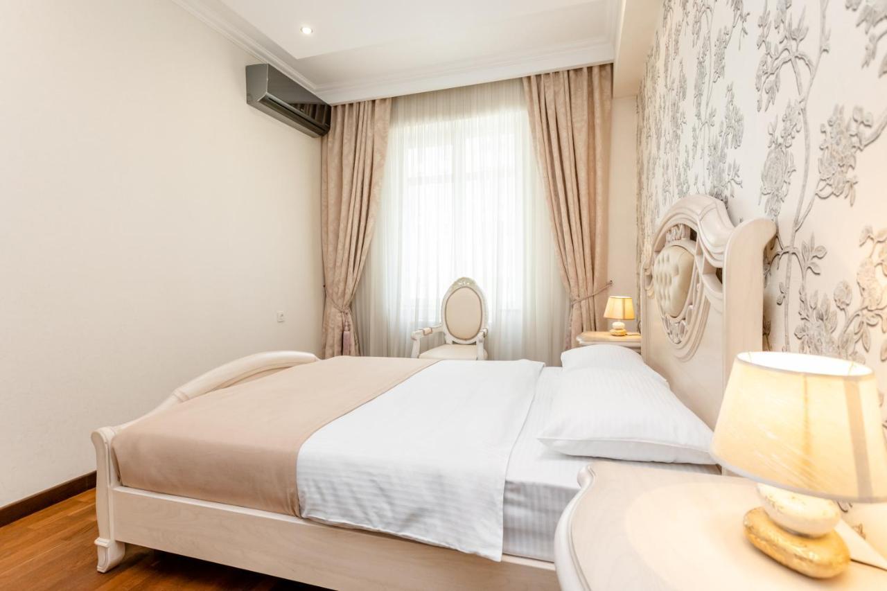 3Bd-2Bth Apartment In Tbilisi City Center Buitenkant foto